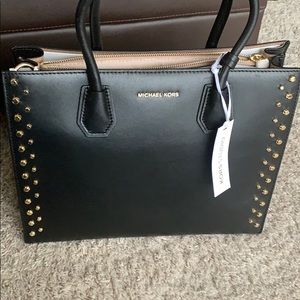 Michael kors handbag . Extra shoulder strap.